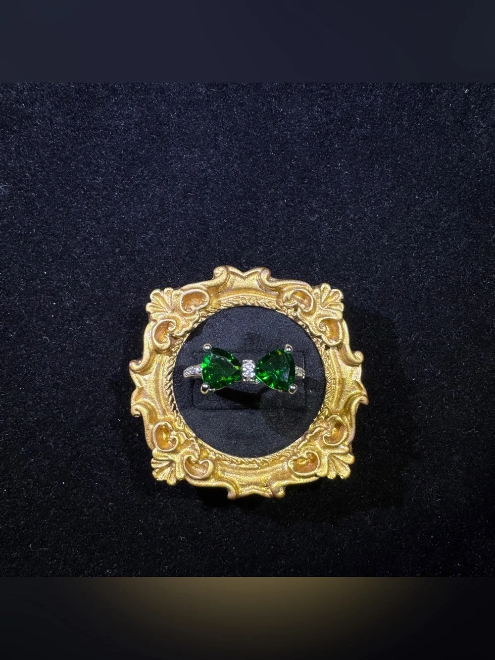 Green Gem Bow Ring - Sparkling Emerald-Tone Stones- adjustable in size
